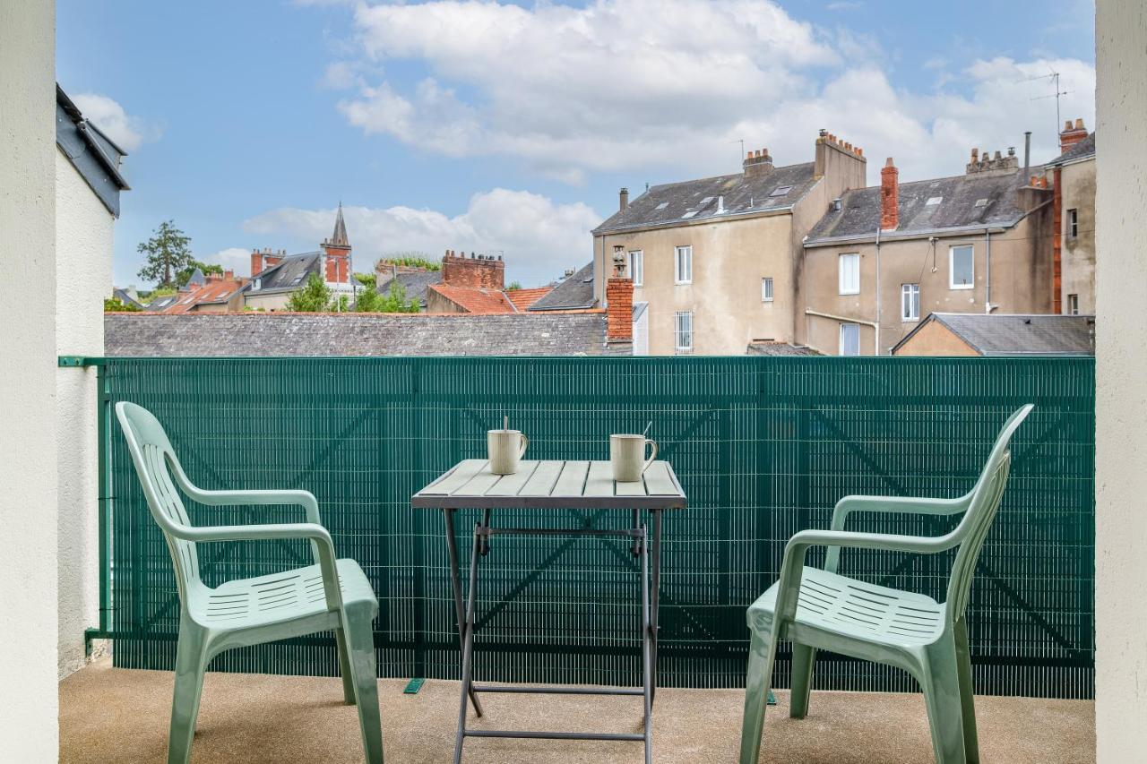 L'Ingenieux - Appt Pres De La Place Zola Nantes Exterior photo